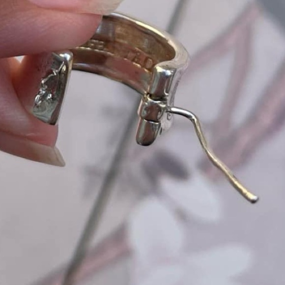 Vintage 1997 Tiffany & Co 1837 925 Sterling Silver Huggie Hoop Earrings - Picture 11 of 14